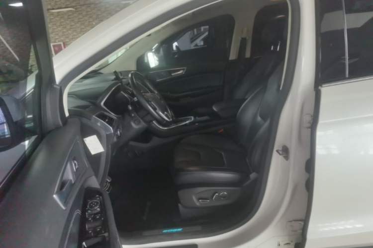 Used Ford Edge 2016 EcoBoost 245 Four-Wheel Drive Titanium 7-Seater Left Front Seat
