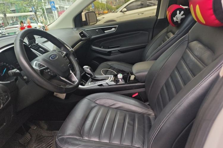 Used Ford Edge 2016 EcoBoost 245 Two-Wheel-Drive Titanium 7-Seater Left Front Seat