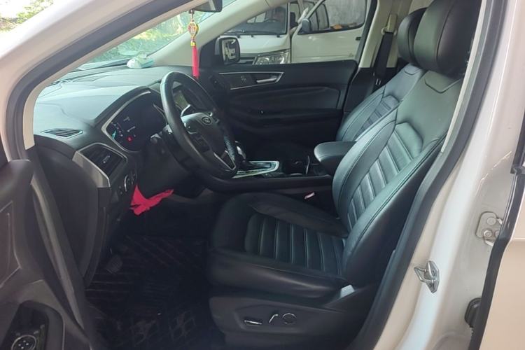 Used Ford Edge 2016 EcoBoost 245 Two-Wheel-Drive Titanium 7-Seater Left Front Seat