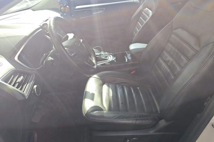 Used Ford Edge 2016 EcoBoost 245 Two-Wheel-Drive Titanium 7-Seater Left Front Seat