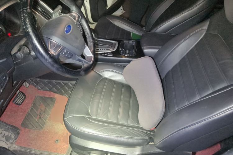 Used Ford Edge 2016 EcoBoost 245 Two-Wheel-Drive Titanium 7-Seater Left Front Seat