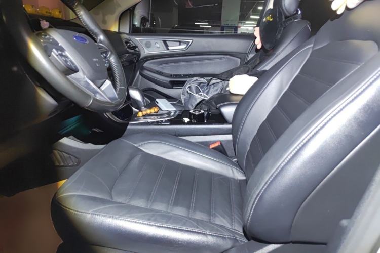 Used Ford Edge 2016 EcoBoost 245 Two-Wheel-Drive Titanium 7-Seater Left Front Seat