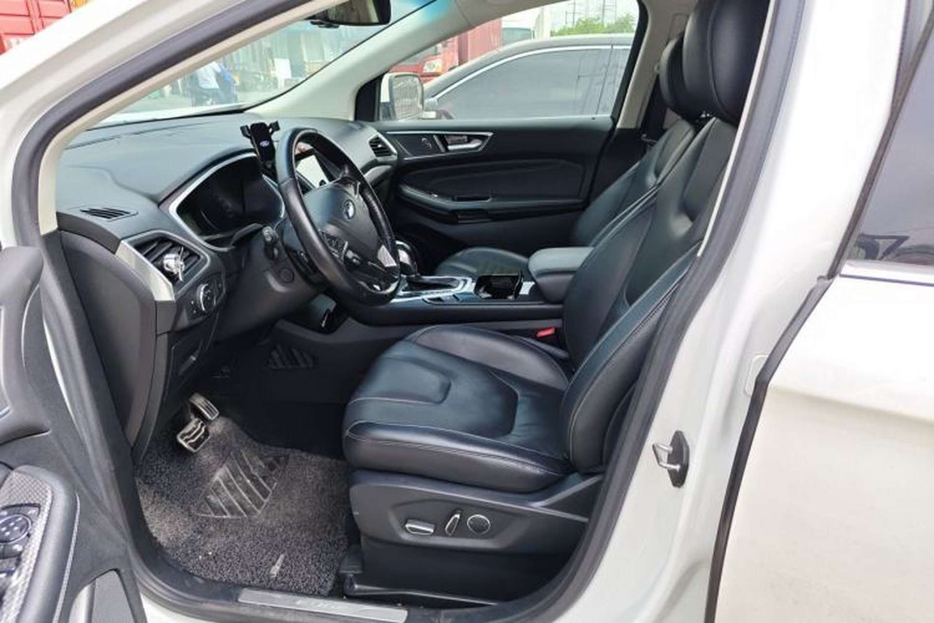 Used Ford Edge 2016 EcoBoost 245 Four-Wheel Drive Titanium 7-Seater Left Front Seat