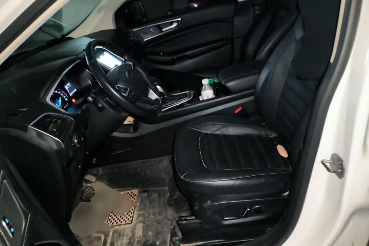 Used Ford Edge 2016 EcoBoost 245 Four-Wheel Drive Titanium Edition 7-Seater Left Front Seat