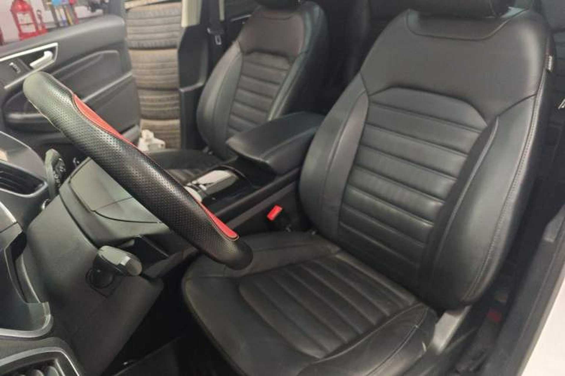 Used Ford Edge 2016 EcoBoost 245 Two-Wheel-Drive Titanium 7-Seater Left Front Seat