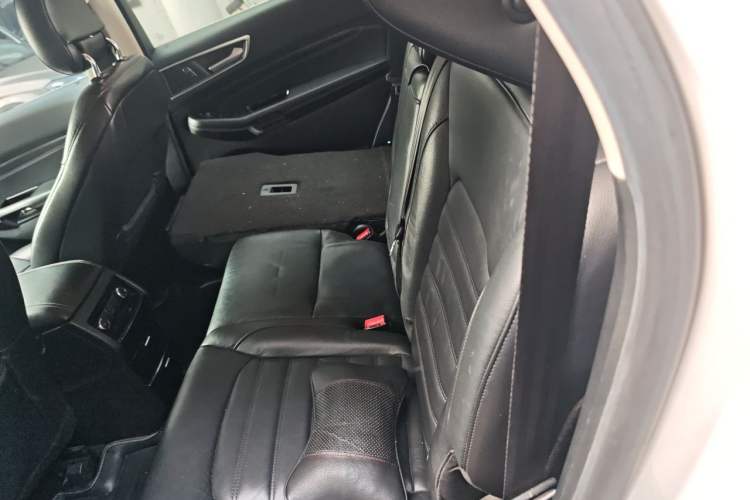 Used Ford Edge 2016 EcoBoost 245 Two-Wheel-Drive Titanium 7-Seater Left Rear Seat