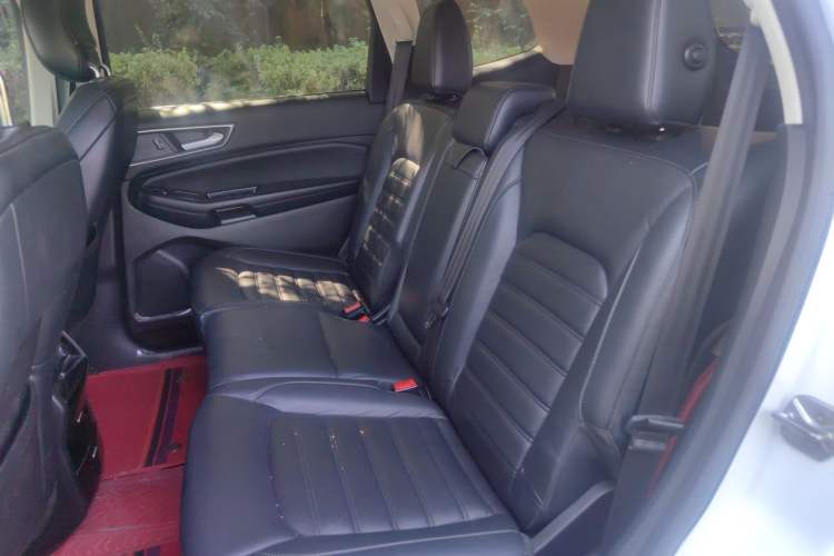 Used Ford Edge 2016 EcoBoost 245 Two-Wheel-Drive Platinum Edition 7-Seater Left Rear Seat