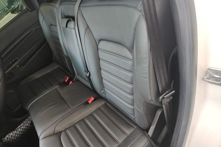 Used Ford Edge 2016 EcoBoost 245 Two-Wheel-Drive Titanium 7-Seater Left Rear Seat