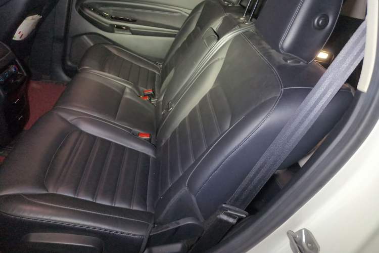 Used Ford Edge 2016 EcoBoost 245 Two-Wheel-Drive Titanium 7-Seater Left Rear Seat