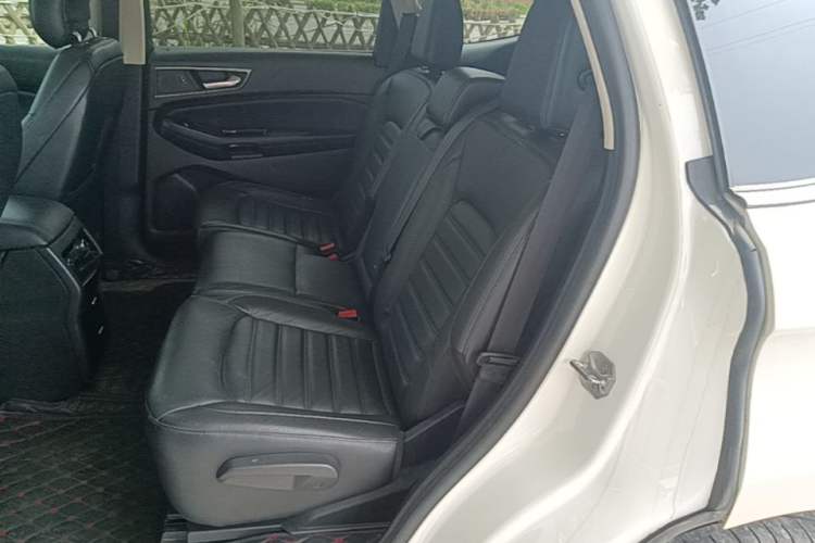 Used Ford Edge 2016 EcoBoost 245 Two-Wheel-Drive Platinum Edition 7-Seater Left Rear Seat
