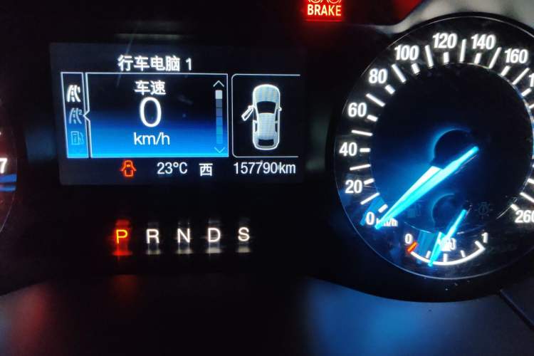 Used Ford Edge 2016 EcoBoost 245 Two-Wheel-Drive Titanium 5-Seater Odometer Close Up