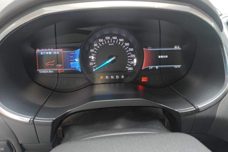 Used Ford Edge 2016 EcoBoost 245 Two-Wheel-Drive Titanium 7-Seater Odometer Close Up