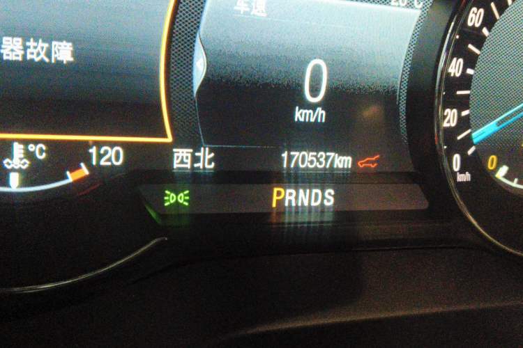 Used Ford Edge 2016 EcoBoost 245 Four-Wheel Drive Titanium 7-Seater Odometer Close Up