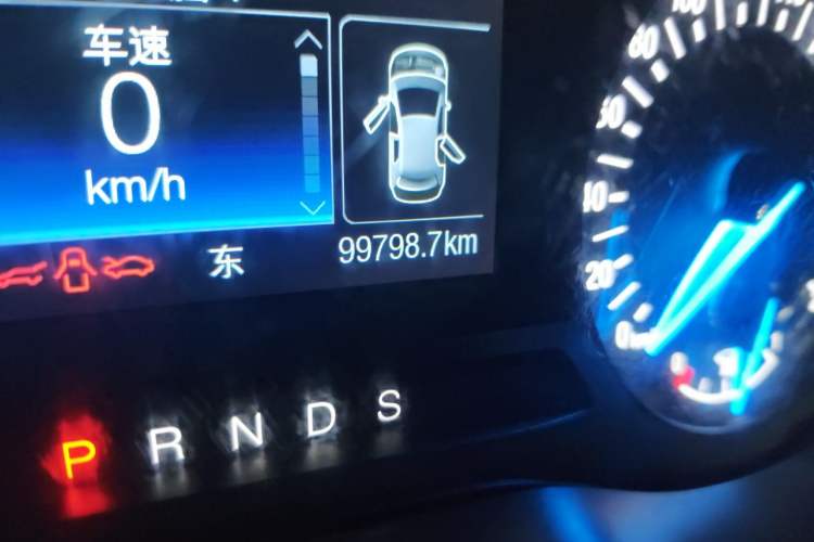 Used Ford Edge 2016 EcoBoost 245 Two-Wheel-Drive Titanium 5-Seater Odometer Close Up