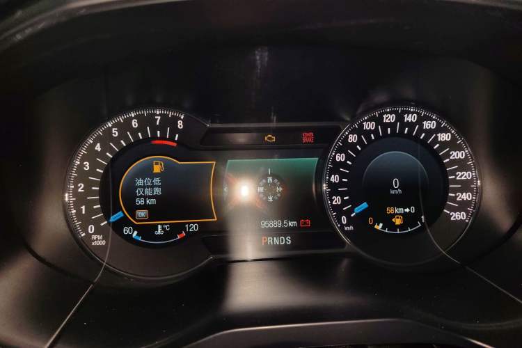 Used Ford Edge 2016 EcoBoost 245 Four-Wheel Drive Titanium 7-Seater Odometer Close Up
