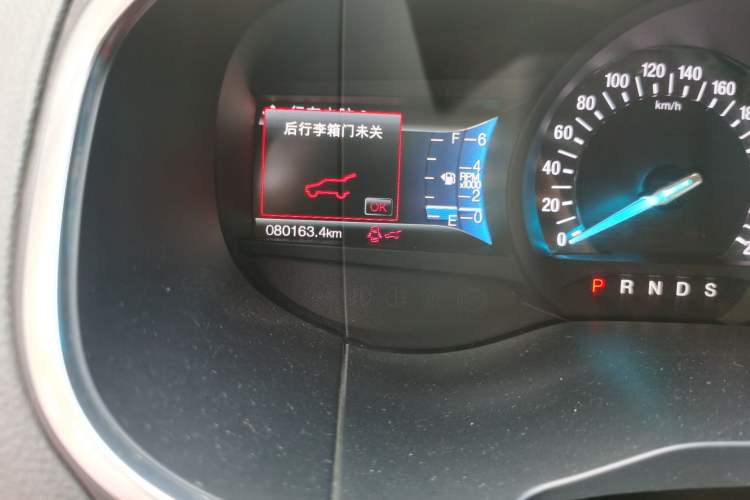 Used Ford Edge 2016 EcoBoost 245 Two-Wheel-Drive Titanium 7-Seater Odometer Close Up