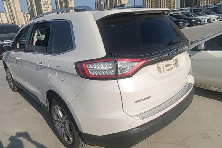 Used Ford Edge 2016 EcoBoost 245 Two-Wheel-Drive Titanium 7-Seater Rear Left 45 Deg