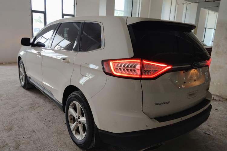 Used Ford Edge 2016 EcoBoost 245 Two-Wheel-Drive Titanium 5-Seater Rear Left 45 Deg