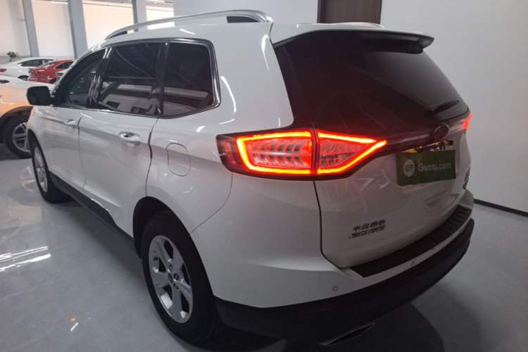 Used Ford Edge 2016 EcoBoost 245 Two-Wheel-Drive Titanium 5-Seater Rear Left 45 Deg
