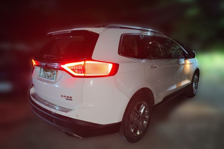 Used Ford Edge 2016 EcoBoost 245 Two-Wheel-Drive Titanium 7-Seater Rear Right 45 Deg