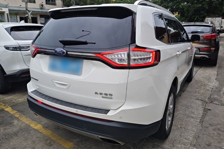 Used Ford Edge 2016 EcoBoost 245 Two-Wheel-Drive Titanium 5-Seater Rear Right 45 Deg