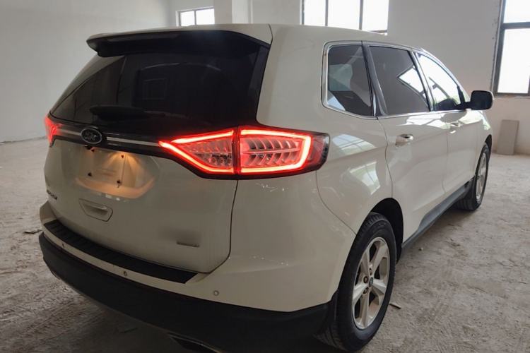 Used Ford Edge 2016 EcoBoost 245 Two-Wheel-Drive Titanium 5-Seater Rear Right 45 Deg