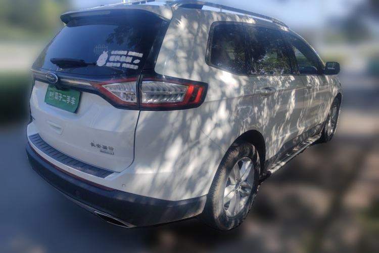 Used Ford Edge 2016 EcoBoost 245 Two-Wheel-Drive Platinum Edition 7-Seater Rear Right 45 Deg