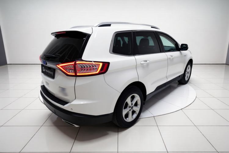 Used Ford Edge 2016 EcoBoost 245 Two-Wheel-Drive Titanium 5-Seater Rear Right 45 Deg