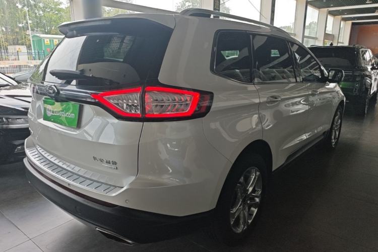 Used Ford Edge 2016 EcoBoost 245 Two-Wheel-Drive Titanium 7-Seater Rear Right 45 Deg