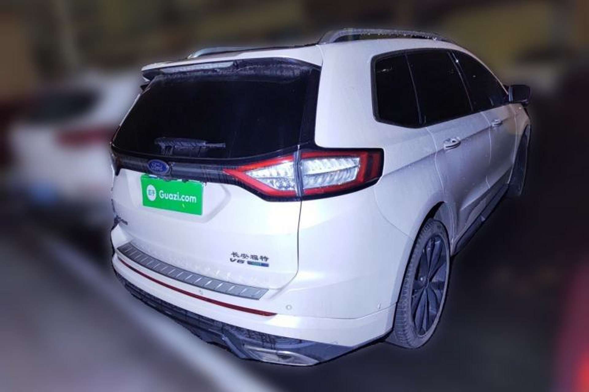 Used Ford Edge 2016 EcoBoost 330 V6 Four-Wheel Drive Sporty 7-Seater Rear Right 45 Deg