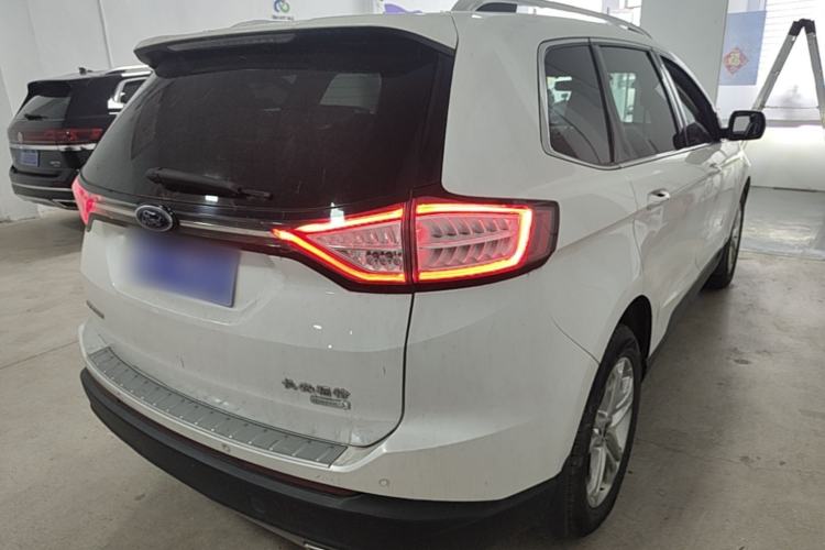 Used Ford Edge 2016 EcoBoost 245 Two-Wheel-Drive Titanium 7-Seater Rear Right 45 Deg