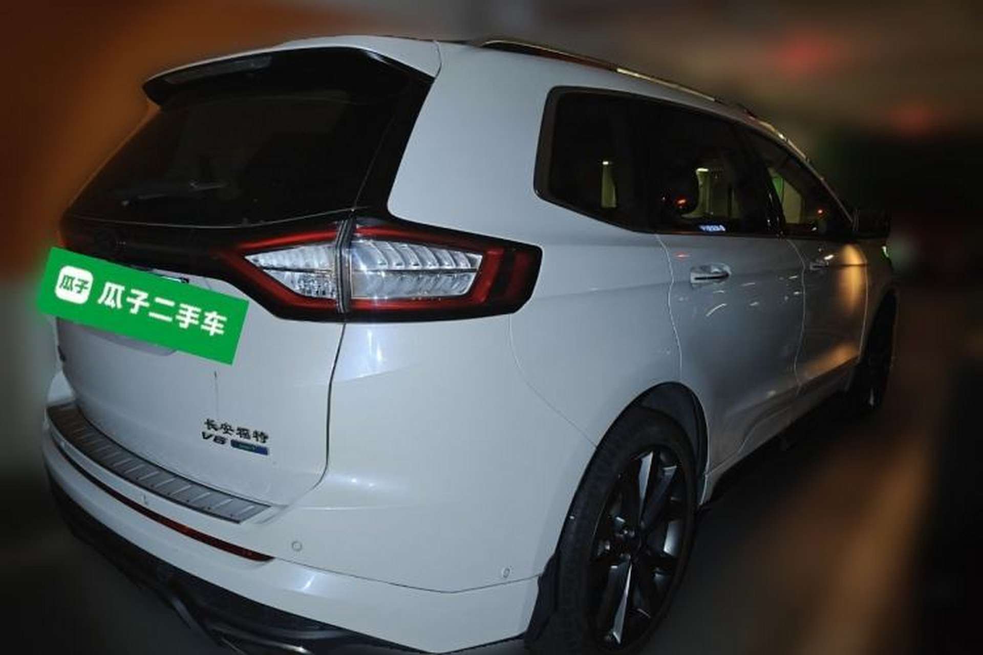 Used Ford Edge 2016 EcoBoost 330 V6 Four-Wheel Drive Sporty 7-Seater Rear Right 45 Deg