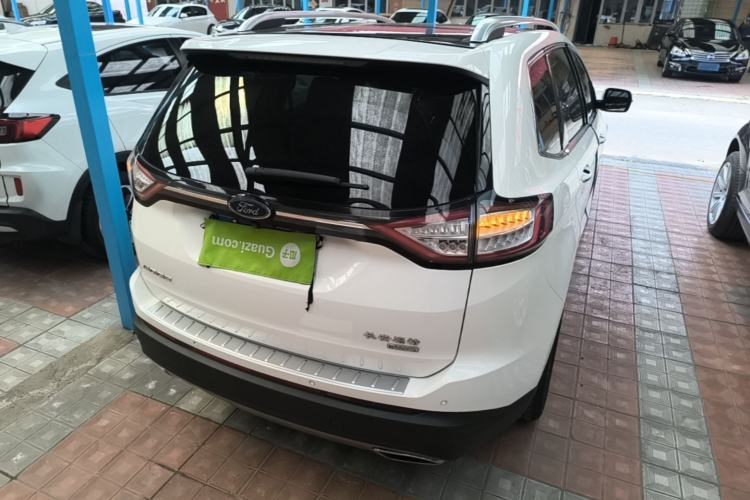 Used Ford Edge 2016 EcoBoost 245 Two-Wheel-Drive Titanium 7-Seater Rear Right 45 Deg