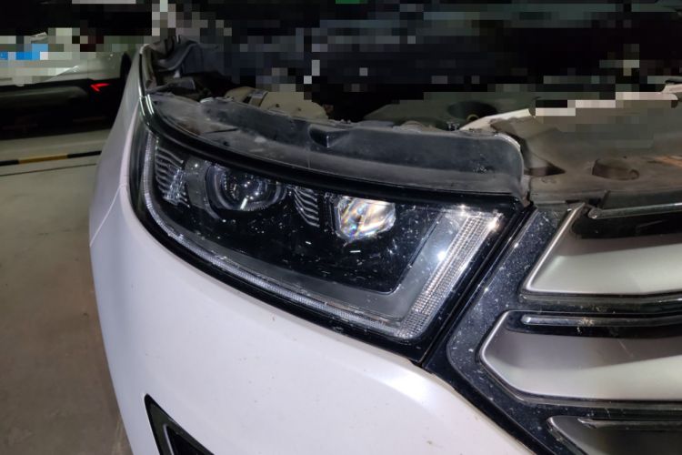 Used Ford Edge 2016 EcoBoost 245 Four-Wheel Drive Titanium Edition 7-Seater Right Front Headlight