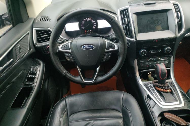 Used Ford Edge 2016 EcoBoost 245 Two-Wheel-Drive Titanium 7-Seater Steering Wheel