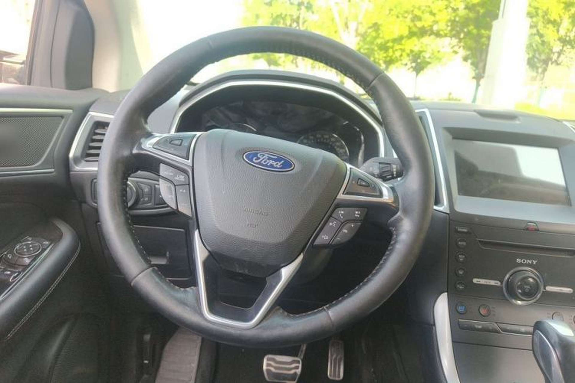 Used Ford Edge 2016 EcoBoost 245 Four-Wheel Drive Titanium 7-Seater Steering Wheel