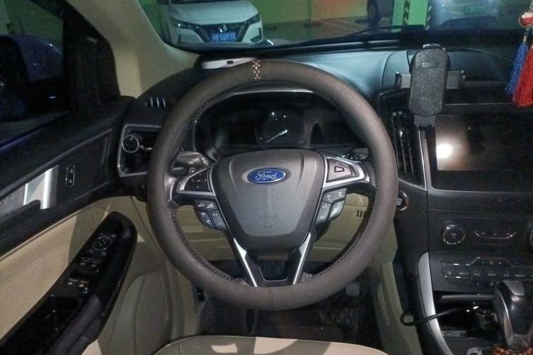 Used Ford Edge 2016 EcoBoost 245 Four-Wheel Drive Titanium Edition 7-Seater Steering Wheel