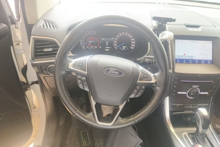 Used Ford Edge 2016 EcoBoost 245 Four-Wheel Drive Titanium 7-Seater Steering Wheel