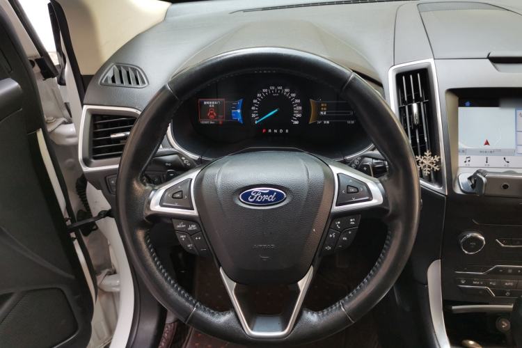 Used Ford Edge 2016 EcoBoost 245 Four-Wheel Drive Titanium Edition 7-Seater Steering Wheel