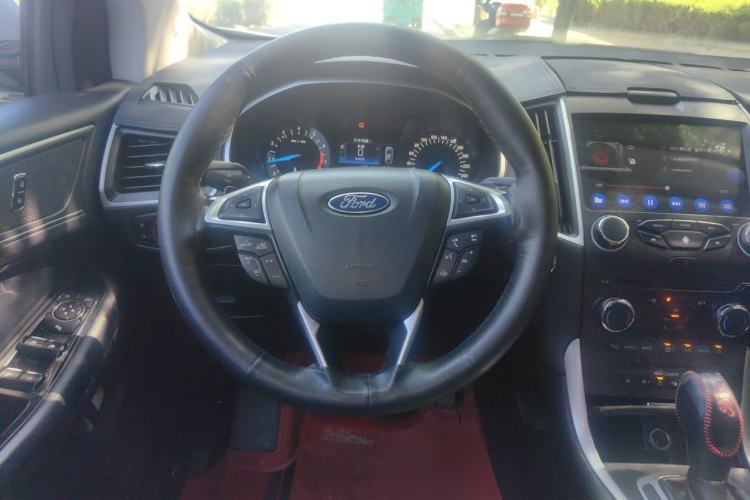 Used Ford Edge 2016 EcoBoost 245 Two-Wheel-Drive Platinum Edition 7-Seater Steering Wheel