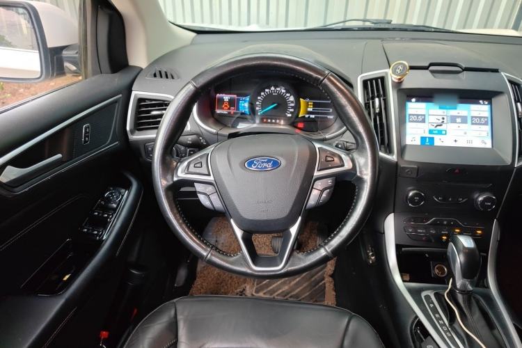 Used Ford Edge 2016 EcoBoost 245 Four-Wheel Drive Titanium Edition 7-Seater Steering Wheel