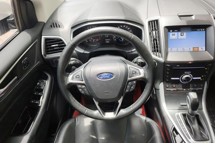 Used Ford Edge 2016 EcoBoost 245 Four-Wheel Drive Titanium 7-Seater Steering Wheel
