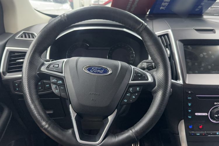 Used Ford Edge 2016 EcoBoost 245 Four-Wheel Drive Titanium 7-Seater Steering Wheel