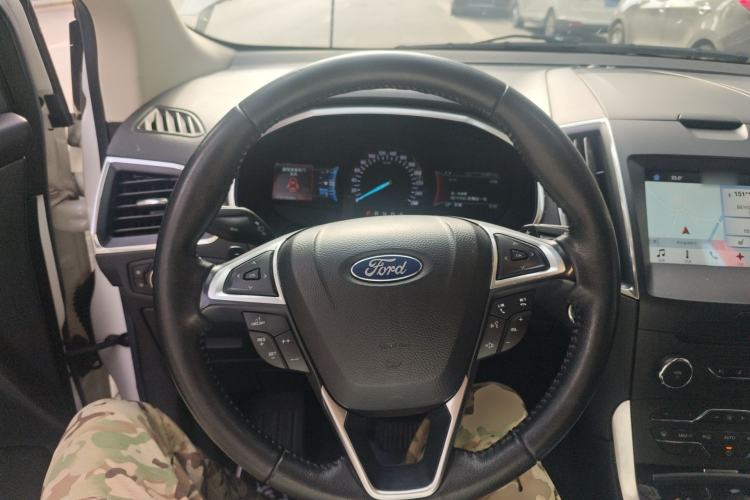 Used Ford Edge 2016 EcoBoost 245 Four-Wheel Drive Titanium Edition 7-Seater Steering Wheel