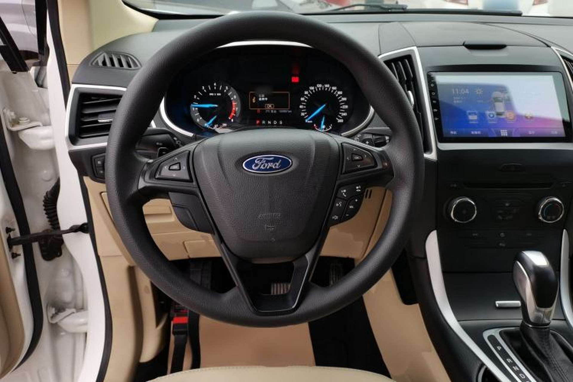 Used Ford Edge 2016 EcoBoost 245 Two-Wheel-Drive Titanium 5-Seater Steering Wheel