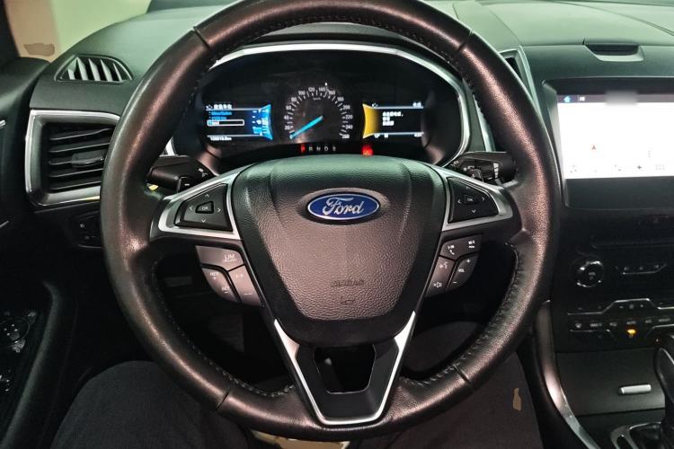 Used Ford Edge 2016 EcoBoost 245 Four-Wheel Drive Titanium Edition 7-Seater Steering Wheel