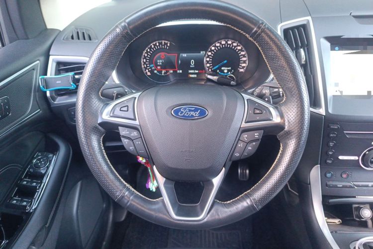 Used Ford Edge 2016 EcoBoost 245 Four-Wheel Drive Titanium 7-Seater Steering Wheel