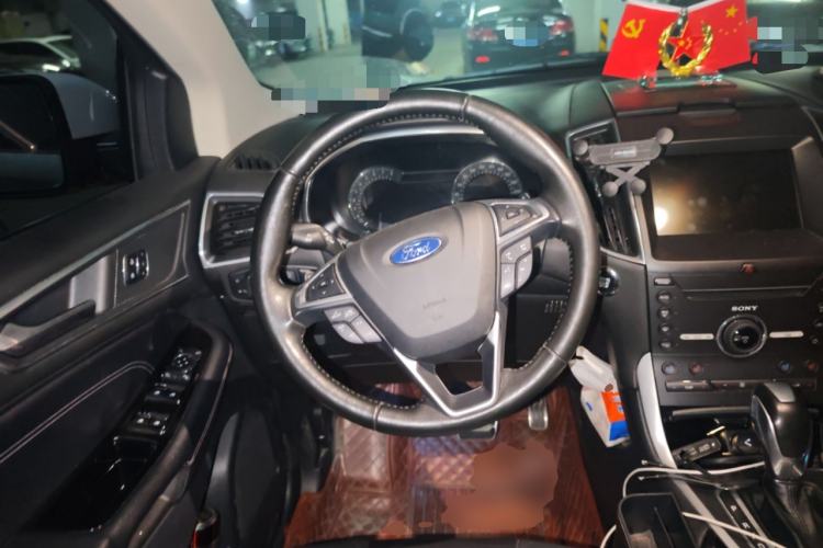 Used Ford Edge 2016 EcoBoost 245 Four-Wheel Drive Titanium 7-Seater Steering Wheel