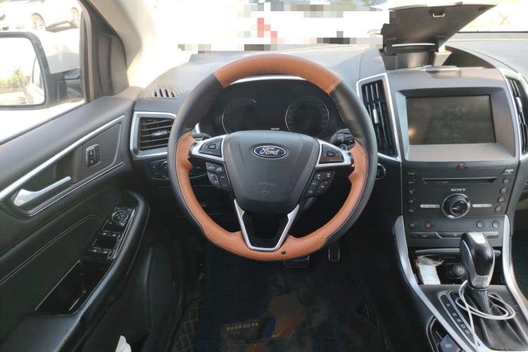 Used Ford Edge 2016 EcoBoost 245 Four-Wheel Drive Titanium 7-Seater Steering Wheel