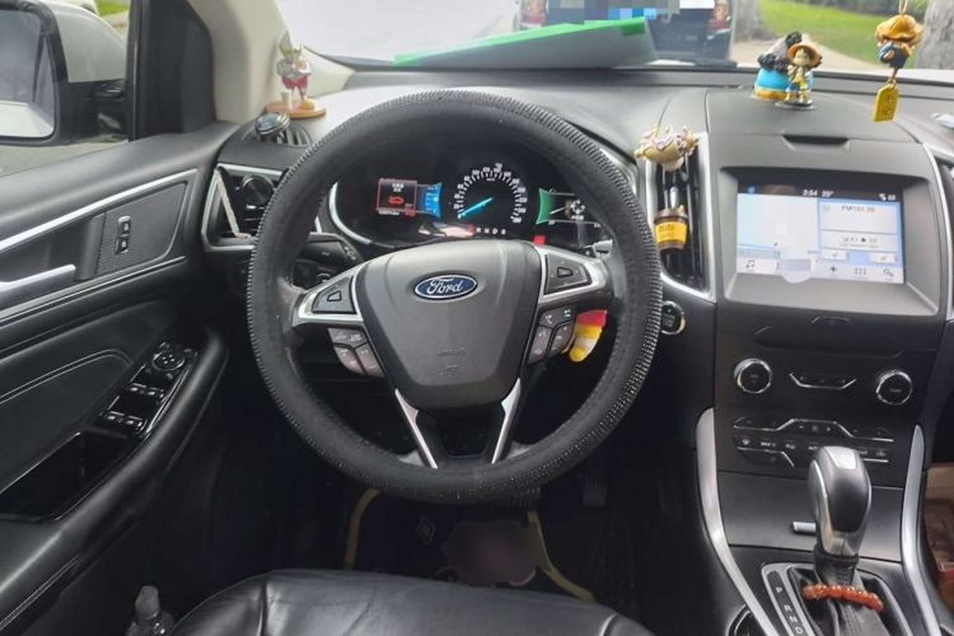 Used Ford Edge 2016 EcoBoost 245 Four-Wheel Drive Titanium Edition 7-Seater Steering Wheel